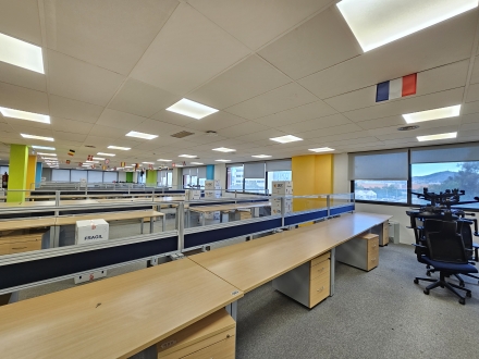 Edifici SERTRAM I Acer /Plom (550 m2) Barcelona