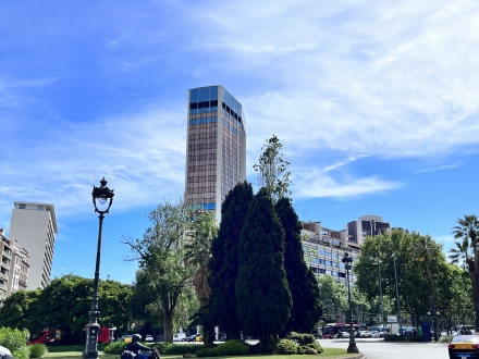 Pl. Francesc Macià / Avda. Diagonal (300m2)